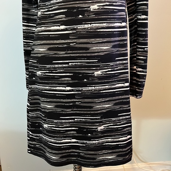 Soybu Athletic Quarter Zip Black and White Dress size Small - Picture 2 of 7